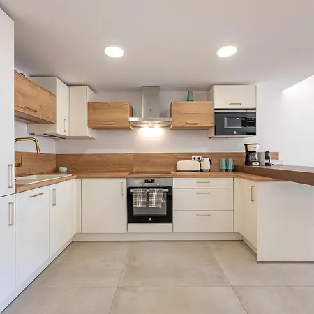 Apartmán Center Bechfront 4 Persons *