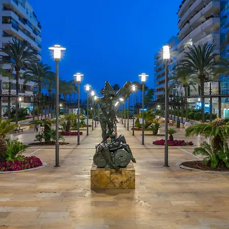 Center Bechfront 4 Persons * Marbella